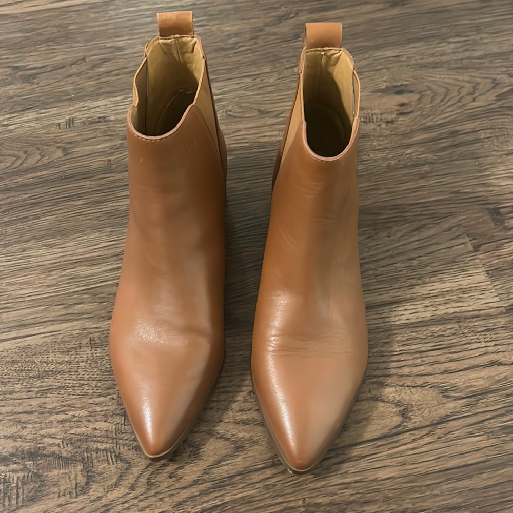 Chelsea boots